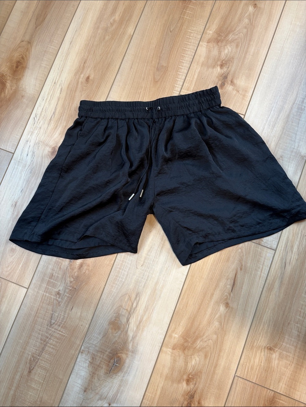 InWear Relaxed Elastic-Waist Women's Shorts in Black